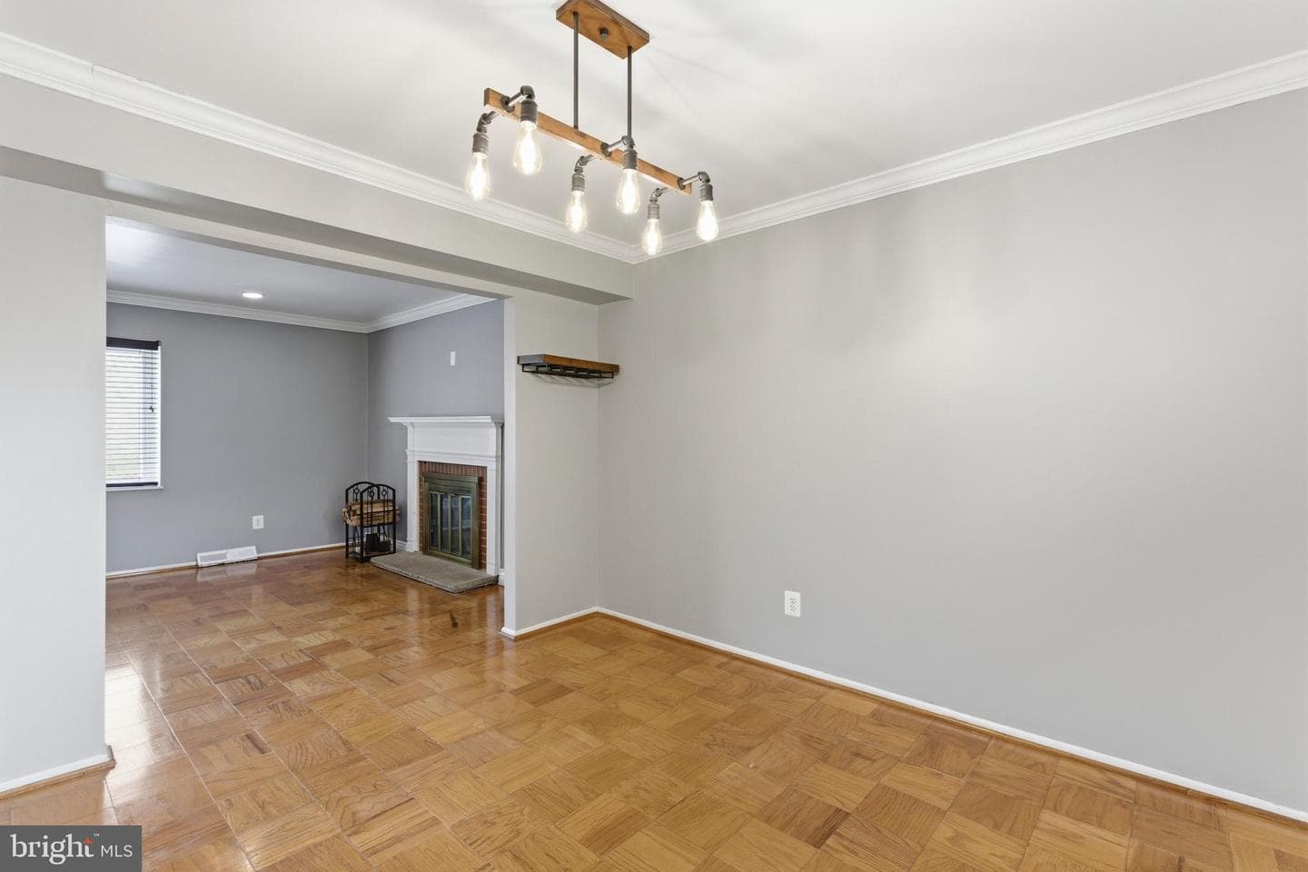 203 Kane Court photo 8