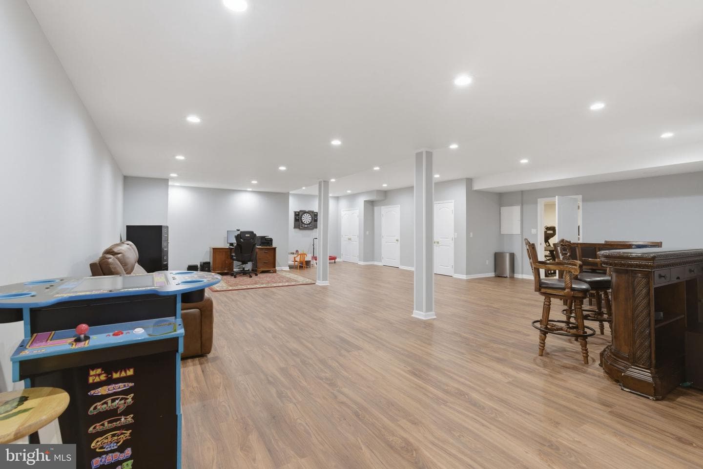 922 Sidehill Drive photo 37