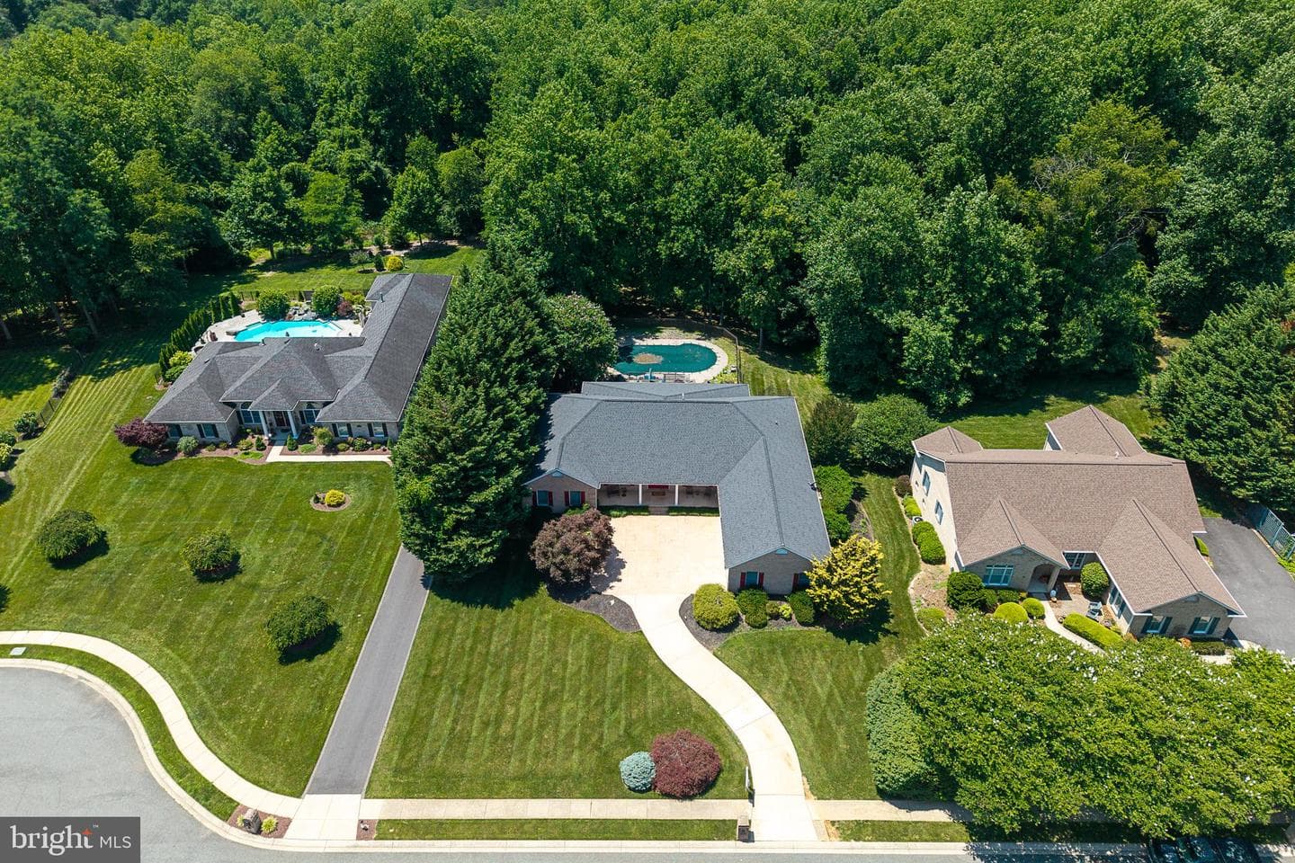 922 Sidehill Drive photo 53