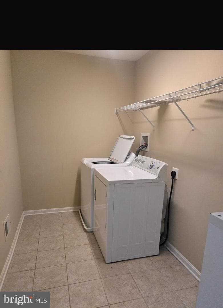 1652 Livingston Drive photo 31