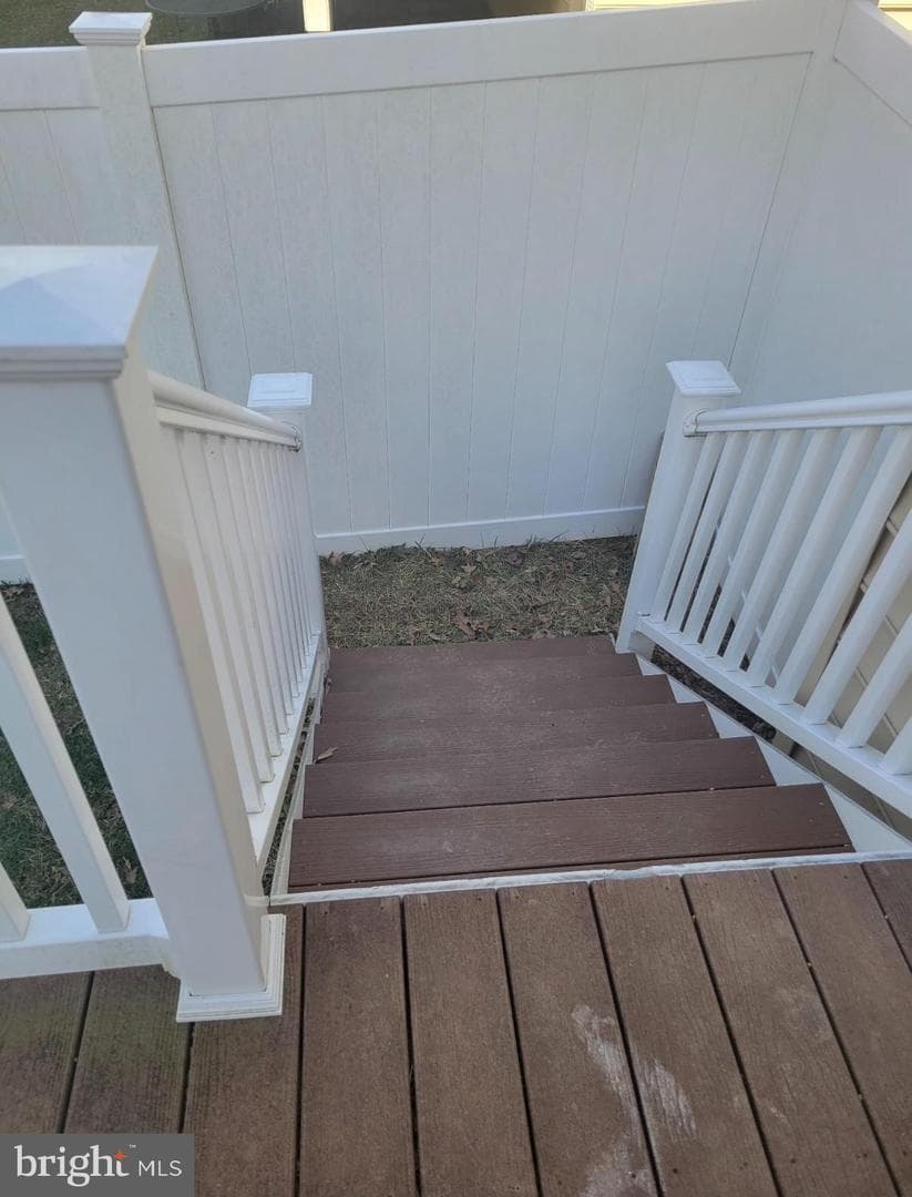 1652 Livingston Drive photo 33