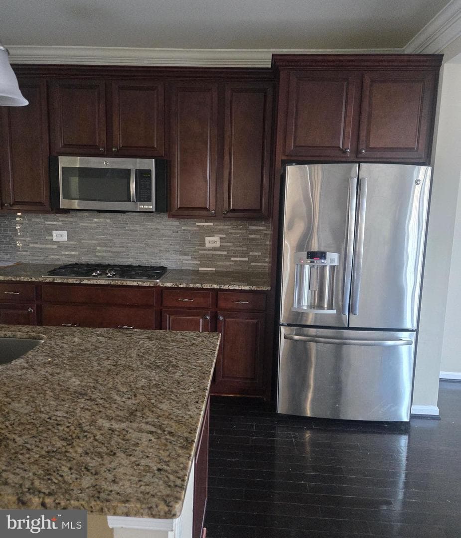1652 Livingston Drive photo 7