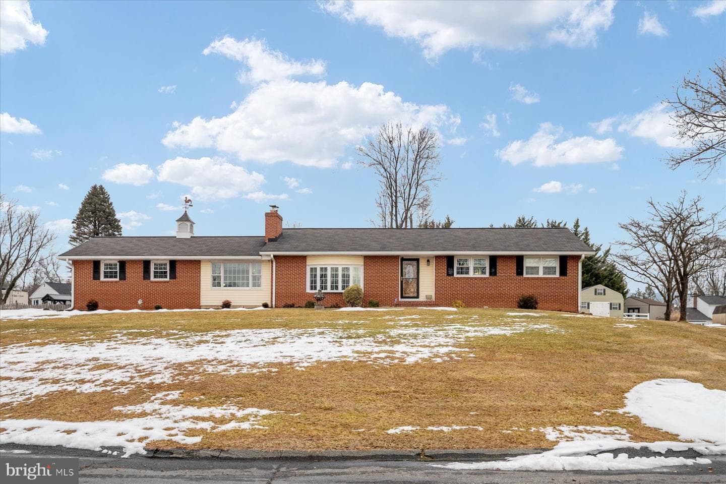 803 Karylou Circle photo 3