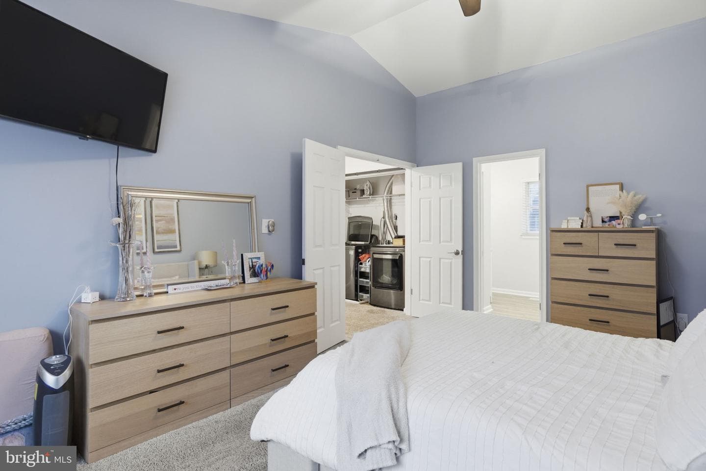1038 Alexandria Way photo 16