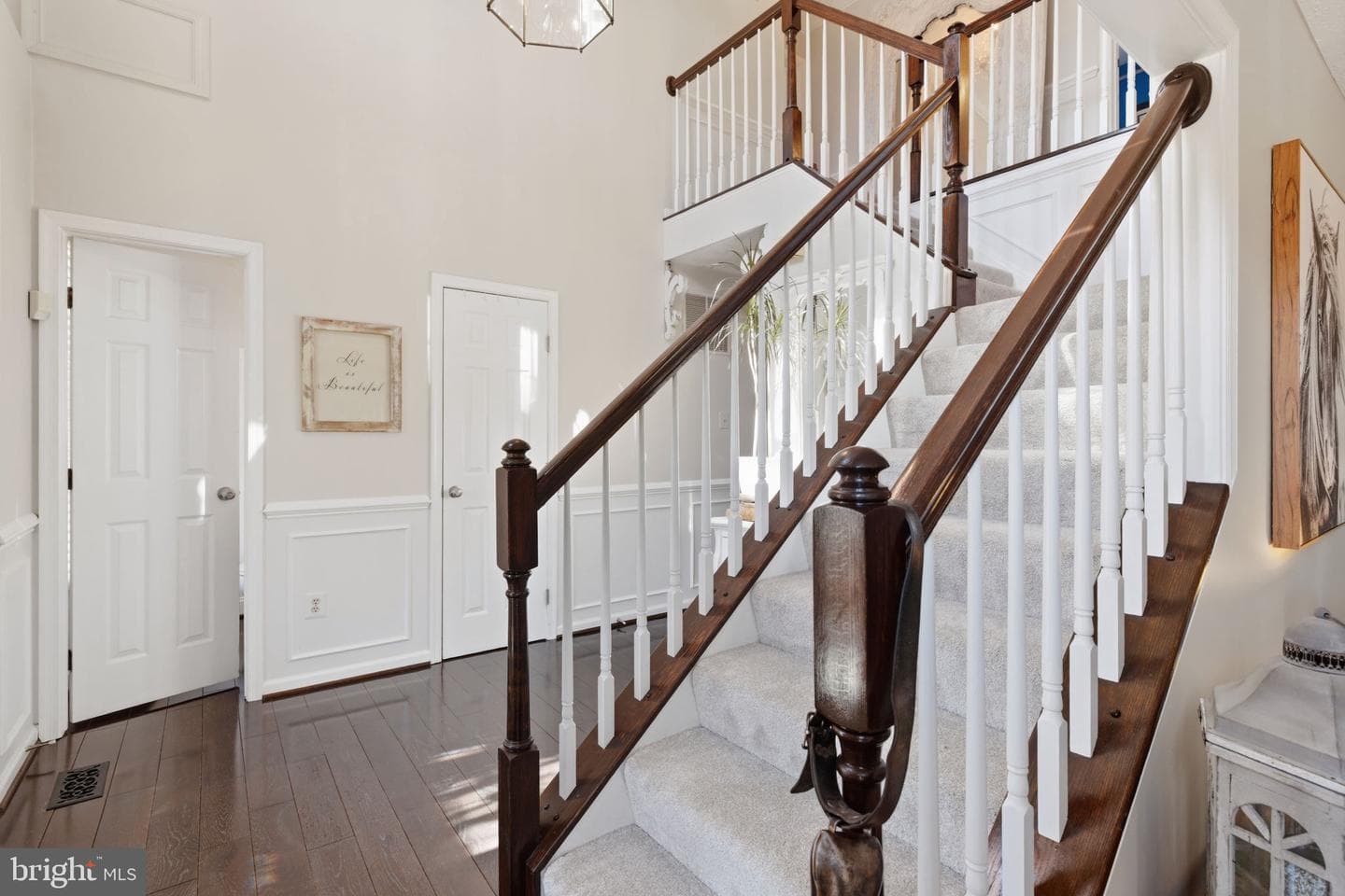 536 David Drive photo 3