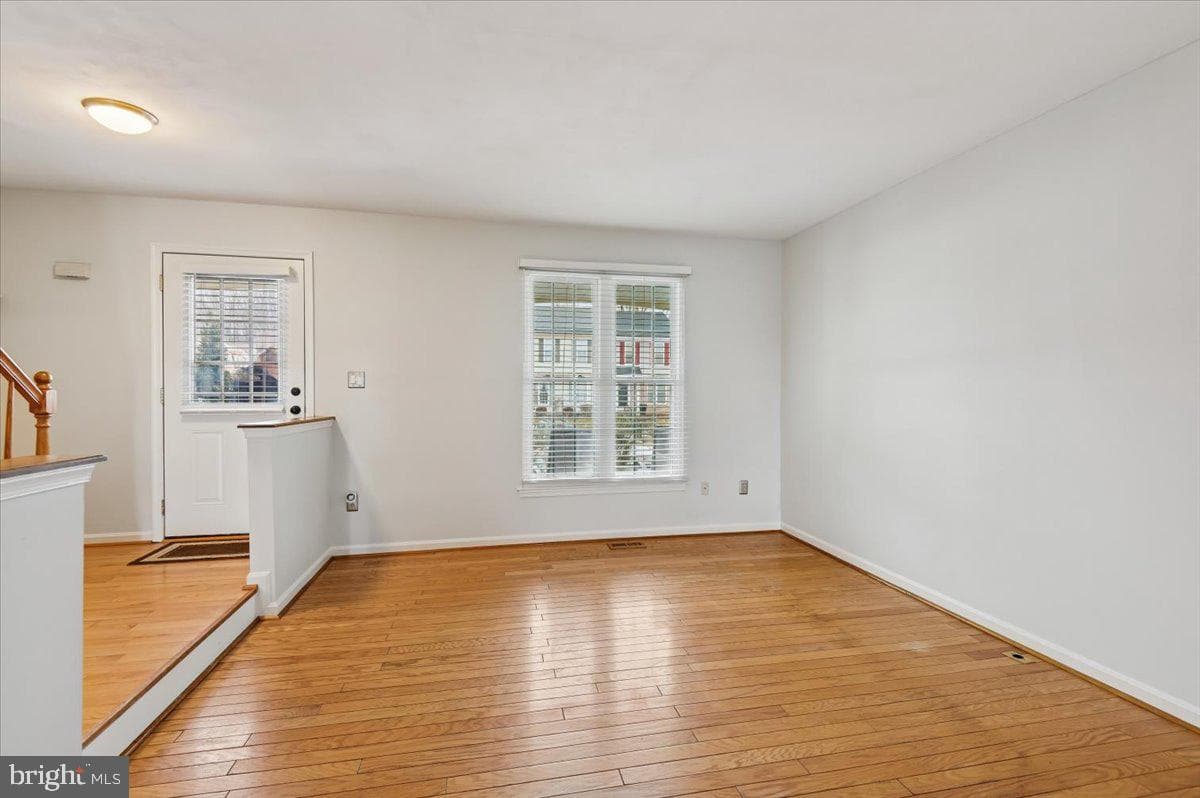 1812 Glendale Lane photo 11