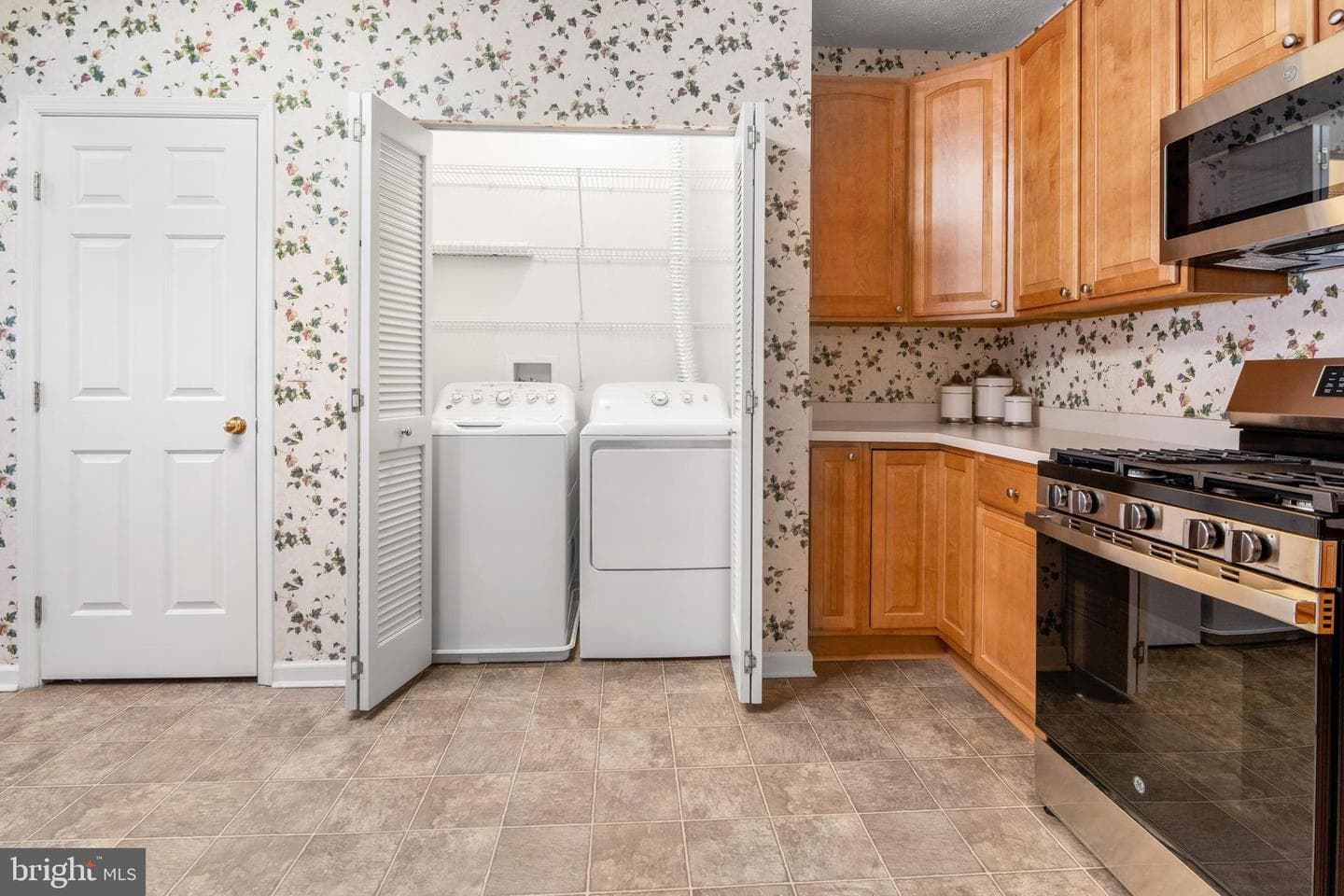 1120 Spalding Drive #g photo 22