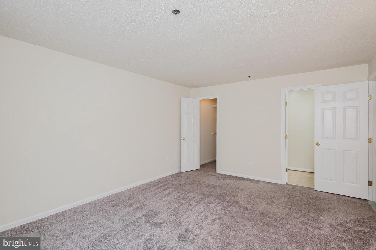 1006 Markham Court #15 photo 31