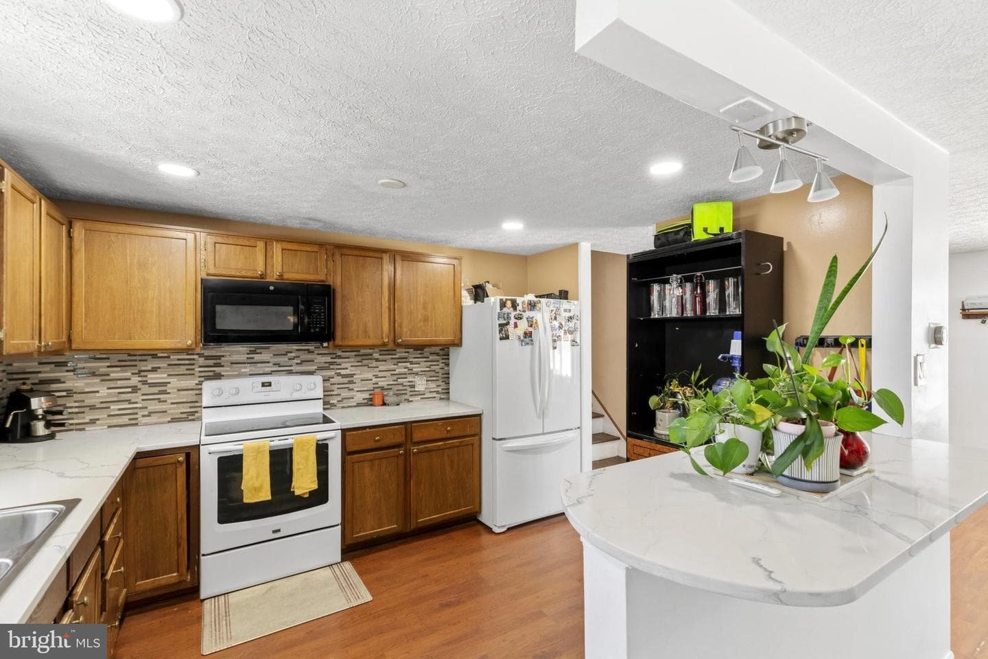 721 Rainbow Court photo 8