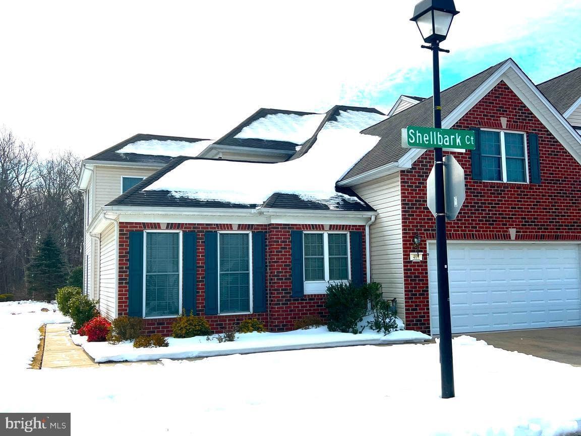 407 Shellbark Court