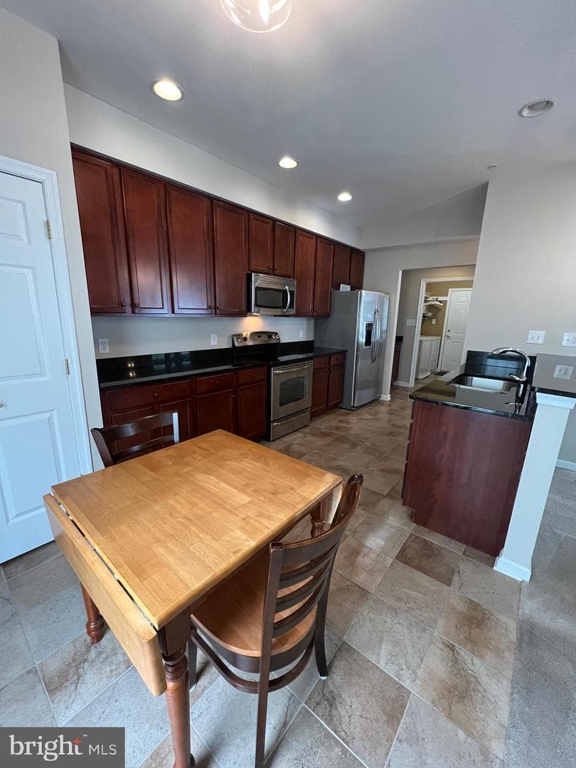407 Shellbark Court photo 32