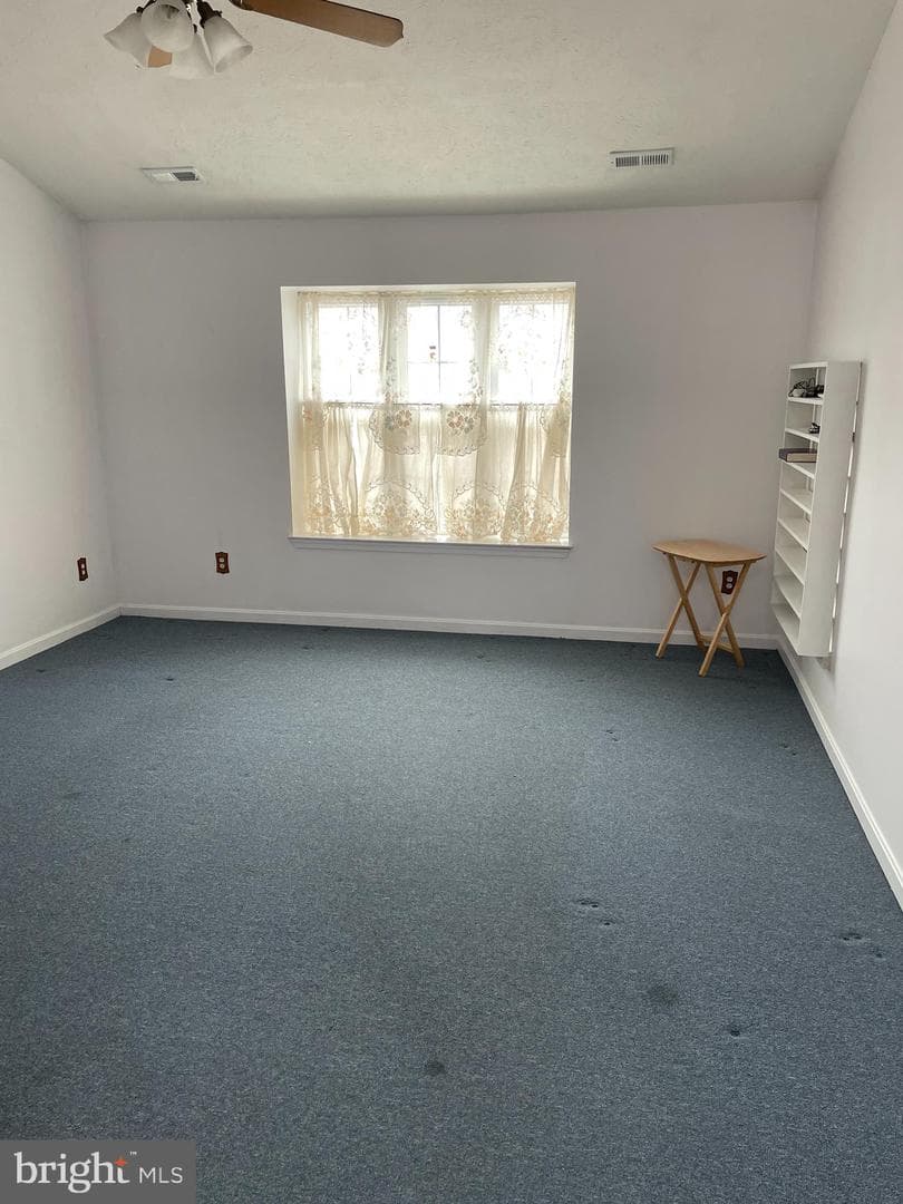 1227 Griffith Place photo 4