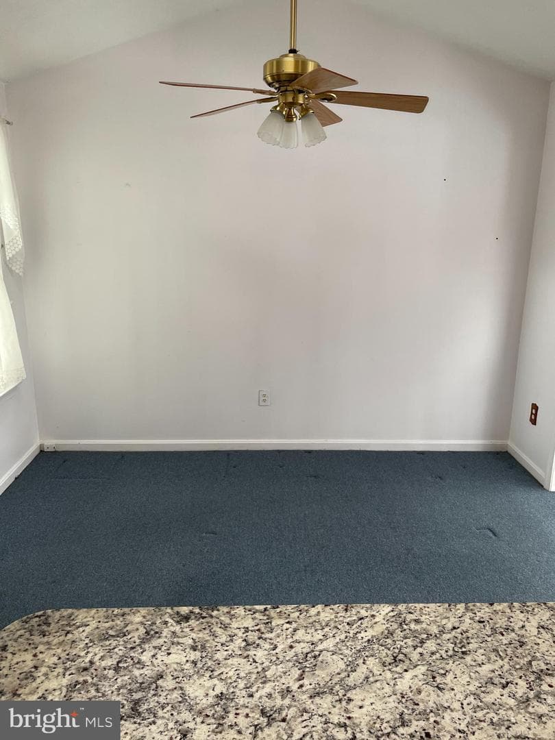1227 Griffith Place photo 6