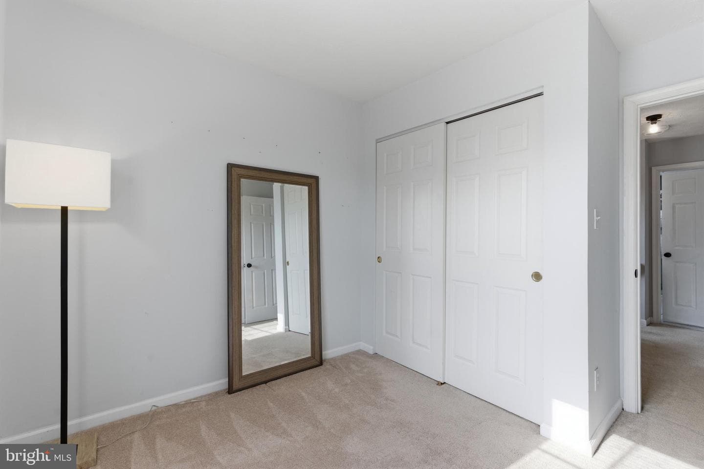 2033 Mardic Drive photo 46