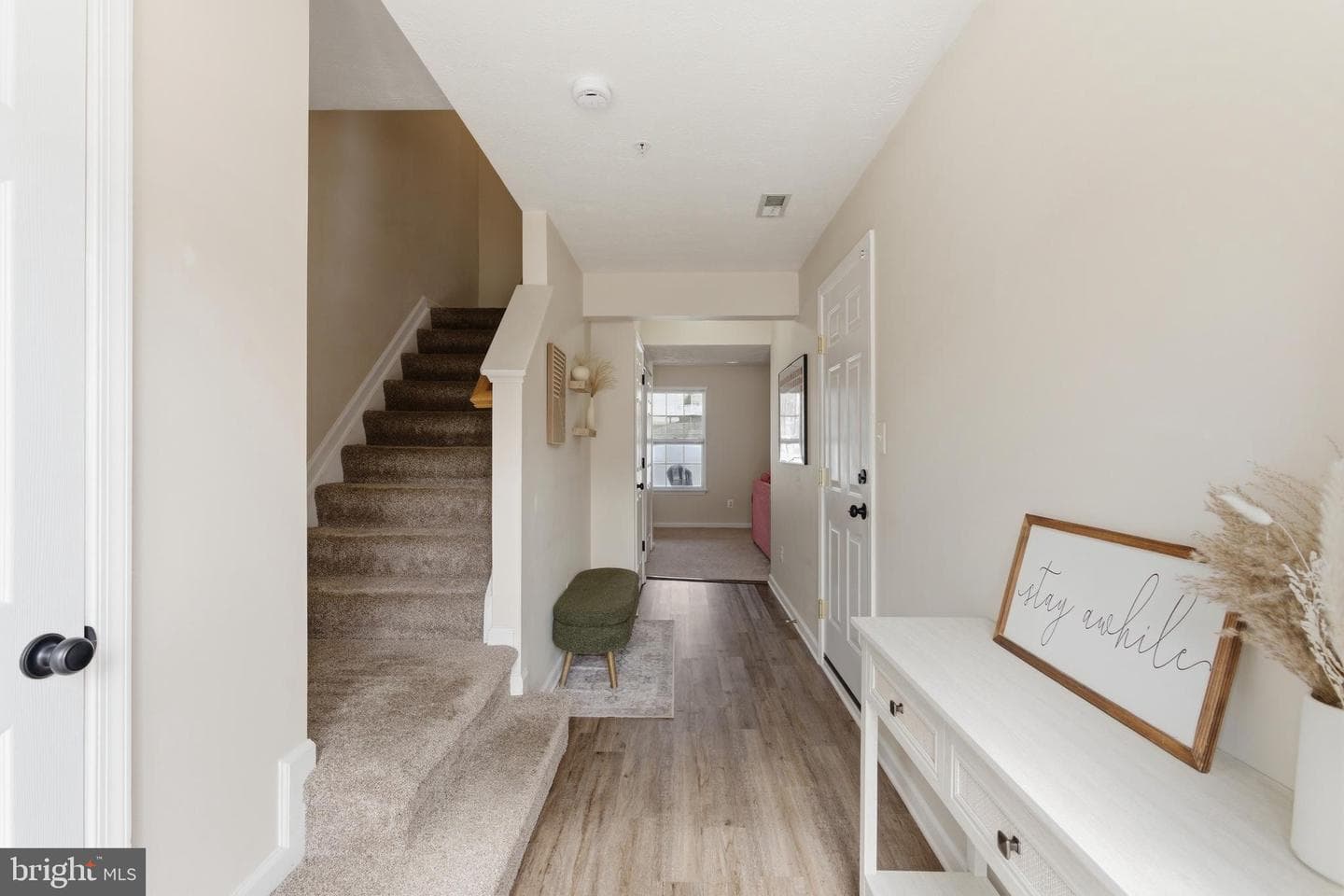2033 Mardic Drive photo 5
