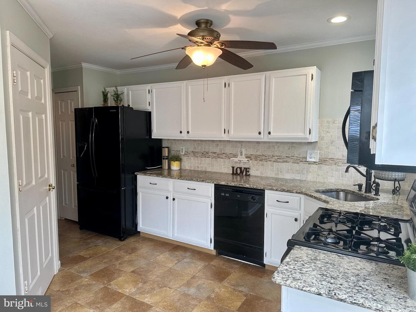301 Tall Pines Court #a photo 18