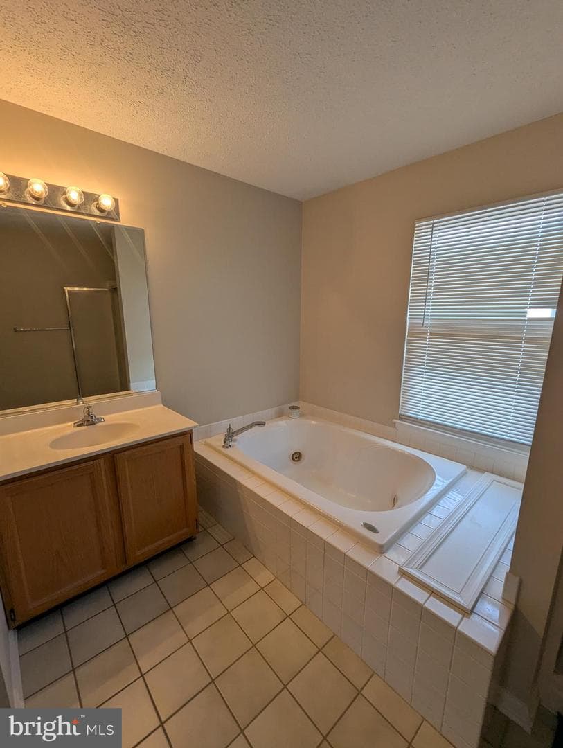 1245 Athens Court photo 18