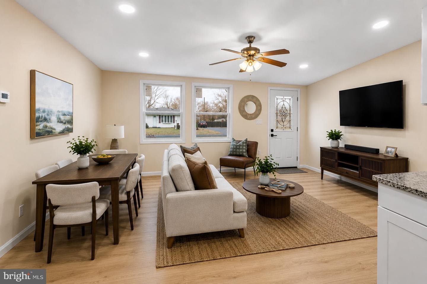 3905 Love Avenue photo 3