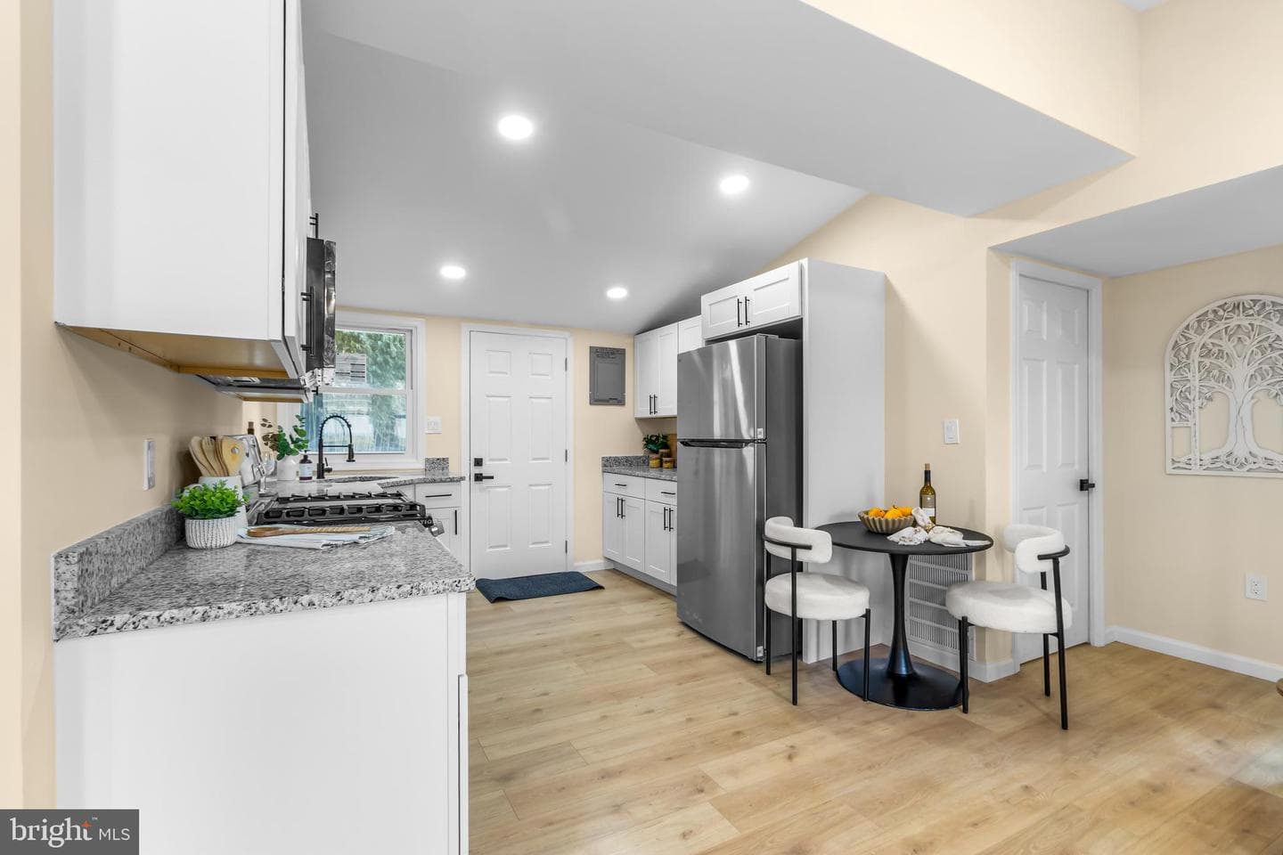 3905 Love Avenue photo 7