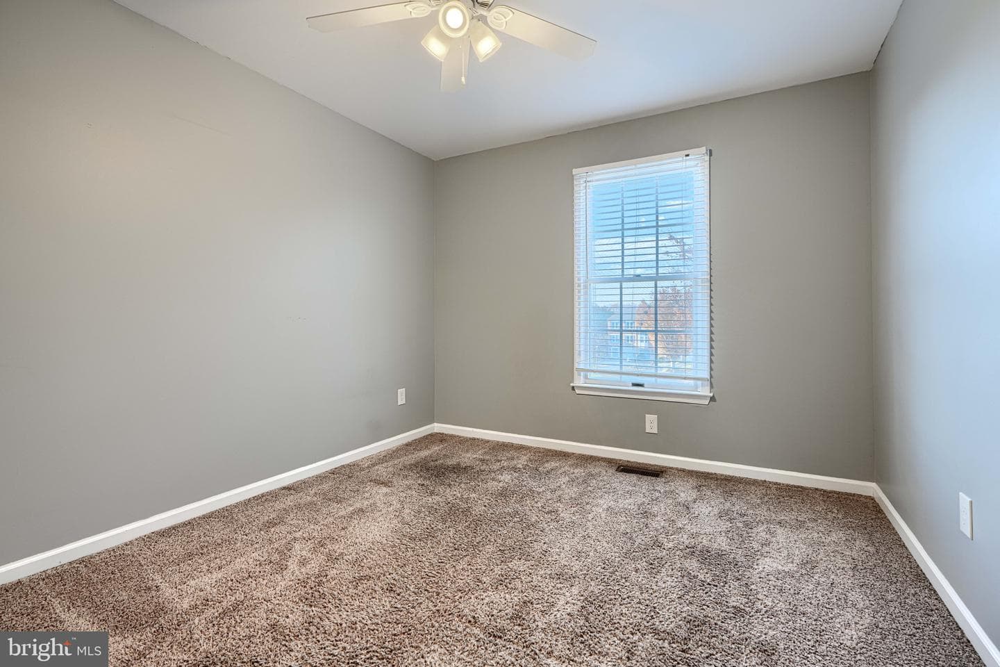 1204 Athens Court photo 20