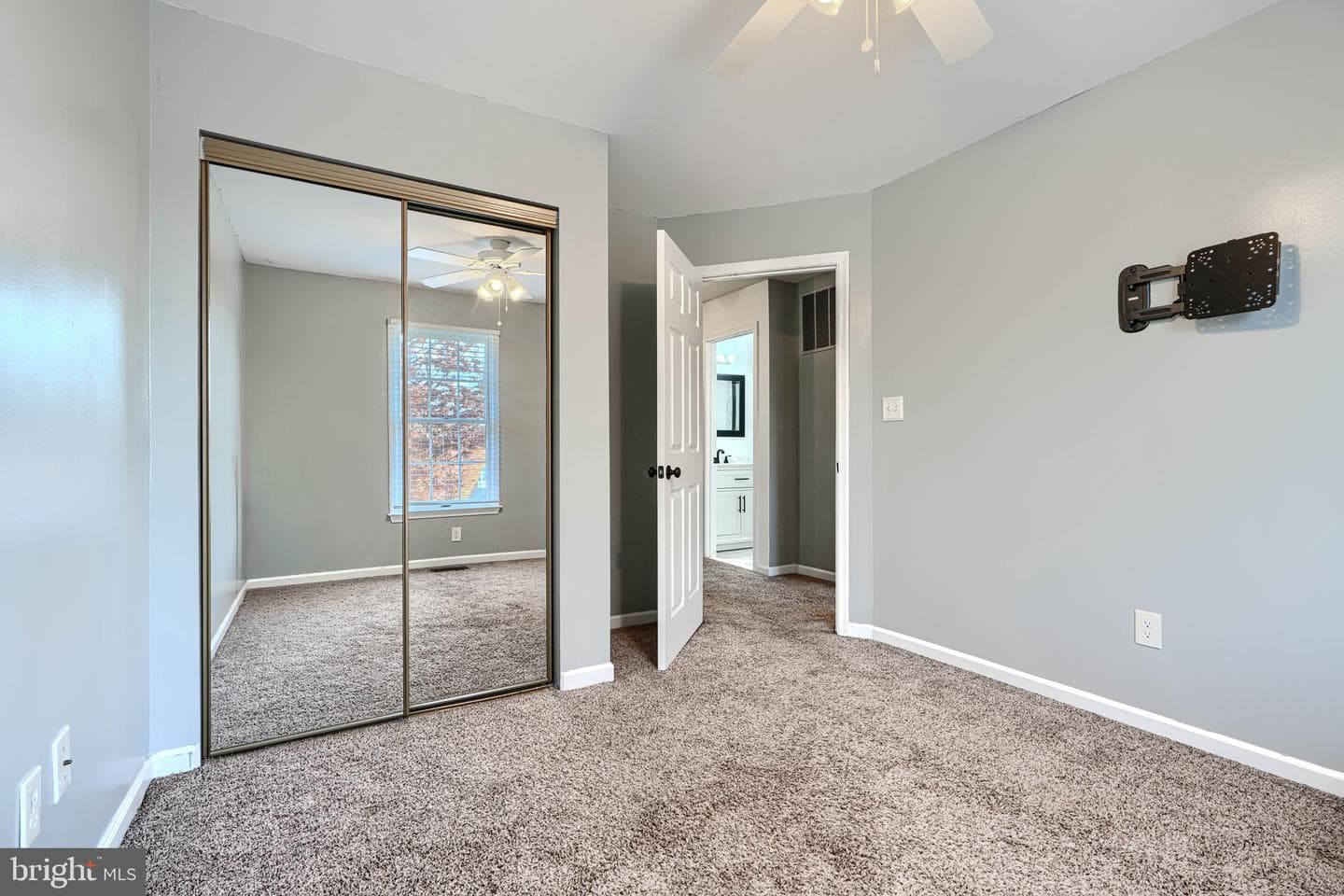 1204 Athens Court photo 23