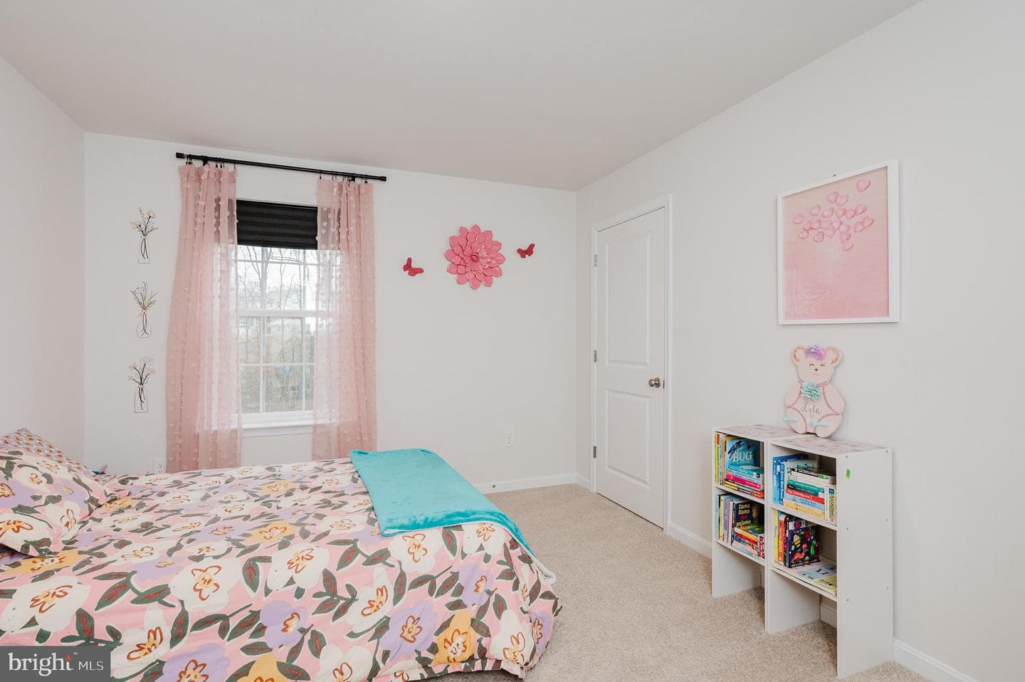 976 Pagonia Drive photo 38