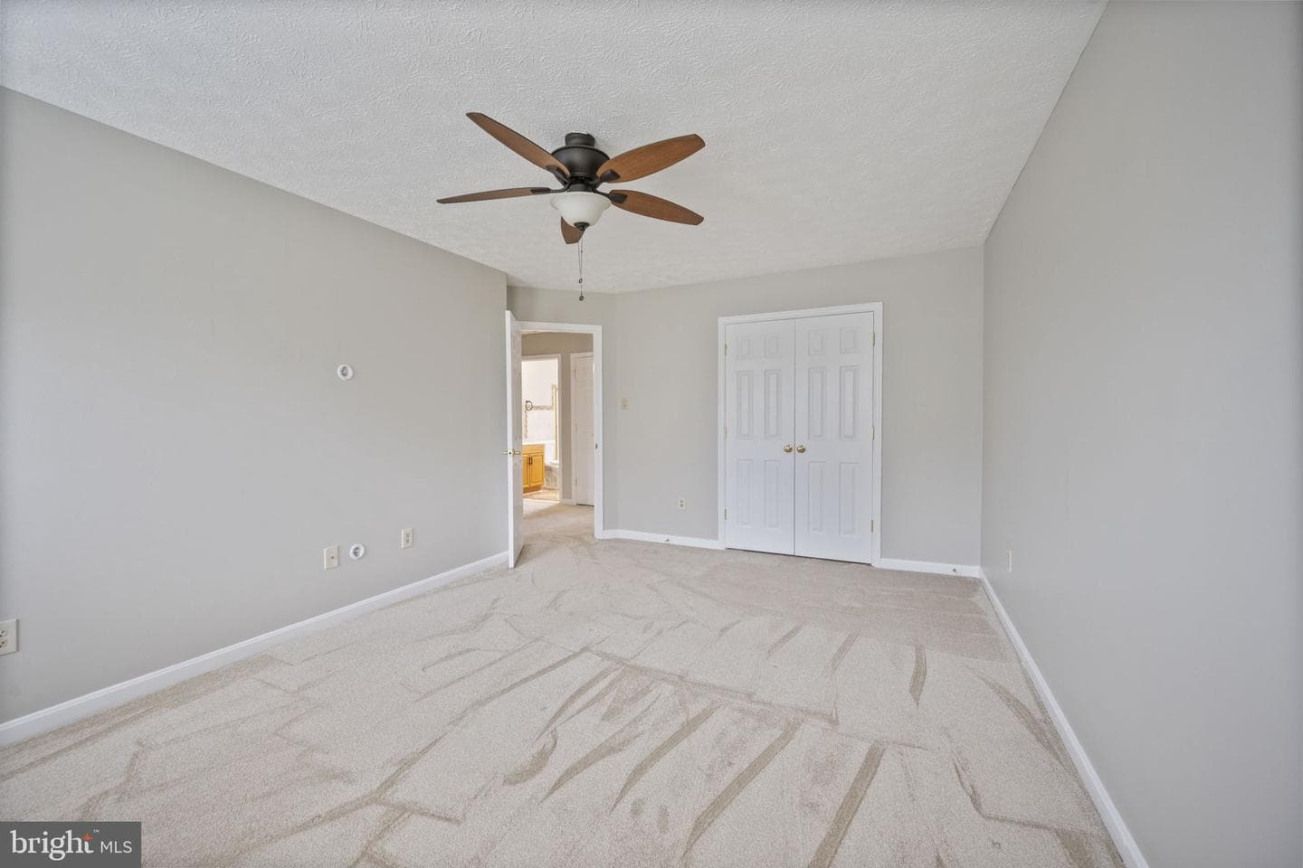 822 Lancaster Drive photo 27