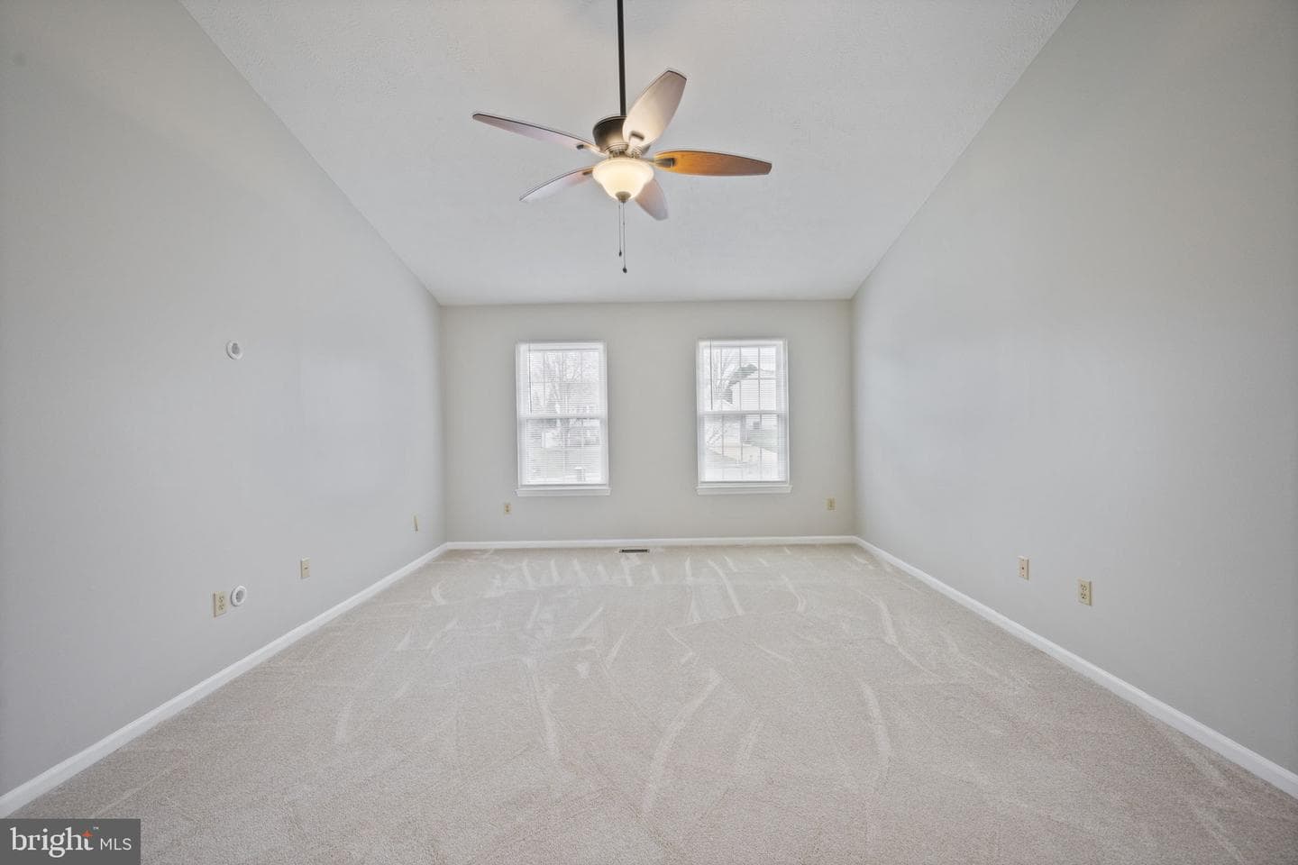 822 Lancaster Drive photo 35