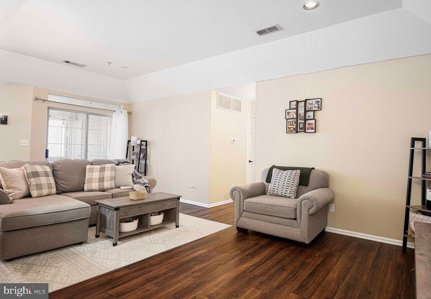 298 Canterbury Road #298-M photo 19