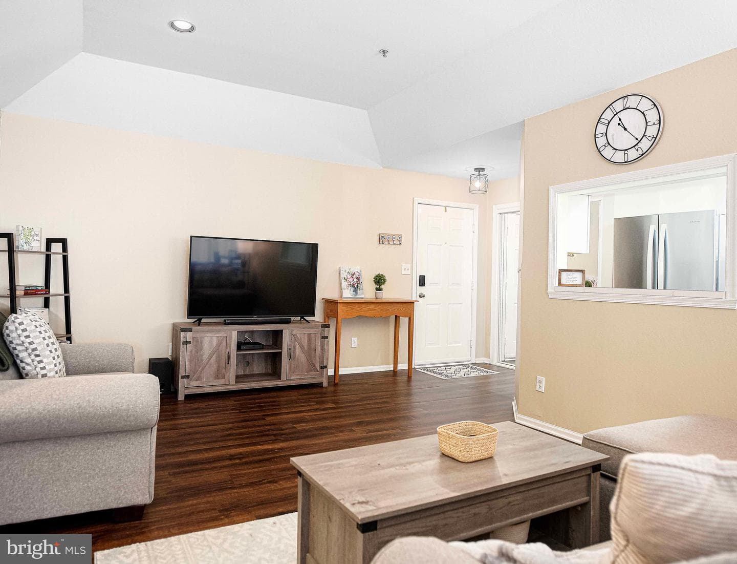 298 Canterbury Road #298-M photo 4
