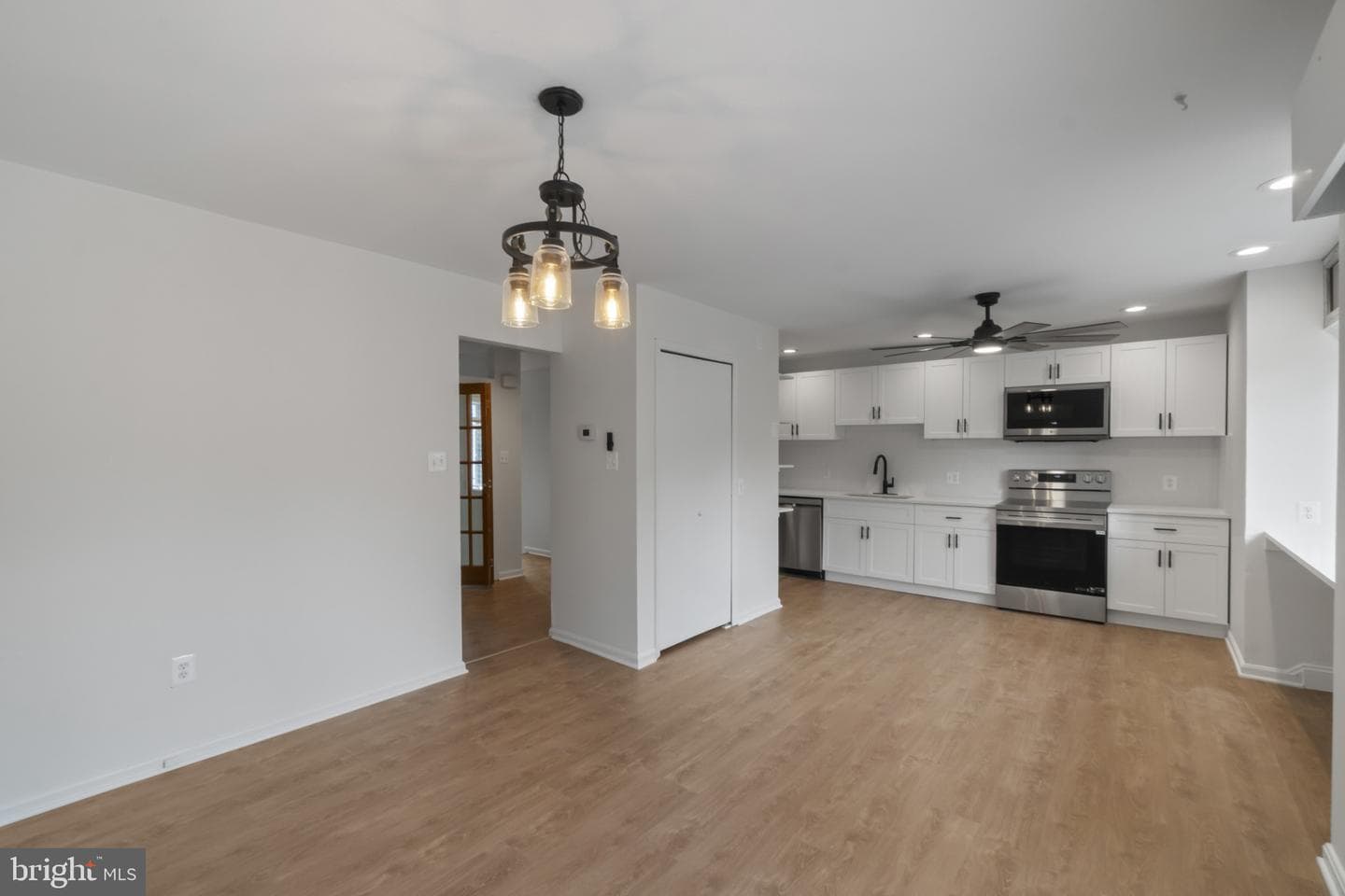 3617 Longridge Court photo 2
