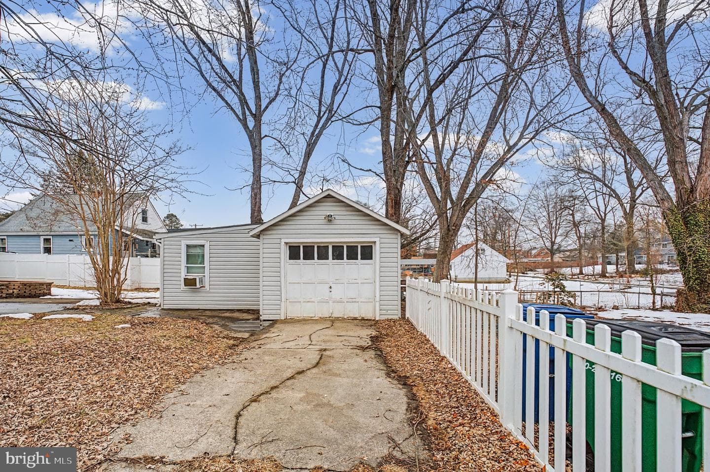 339 Edmund Street photo 22