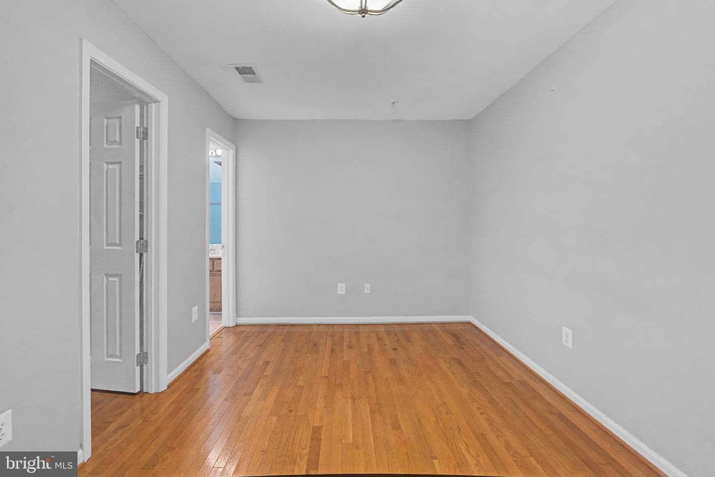 339 Edmund Street photo 3