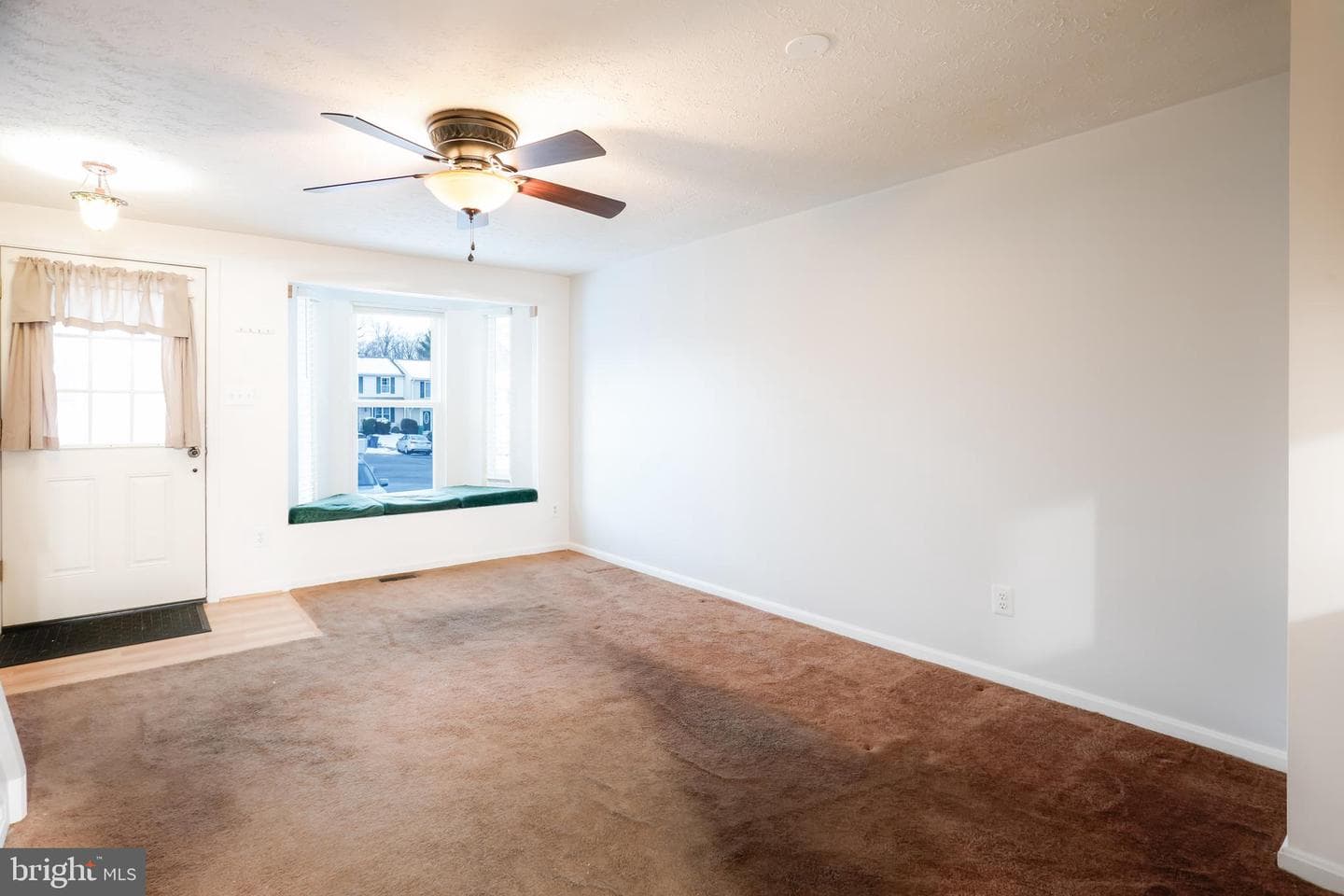 113 Laurel Valley Court photo 6