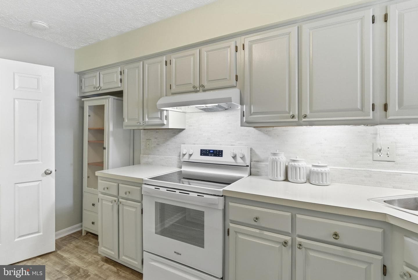 2308 Darby Court photo 4