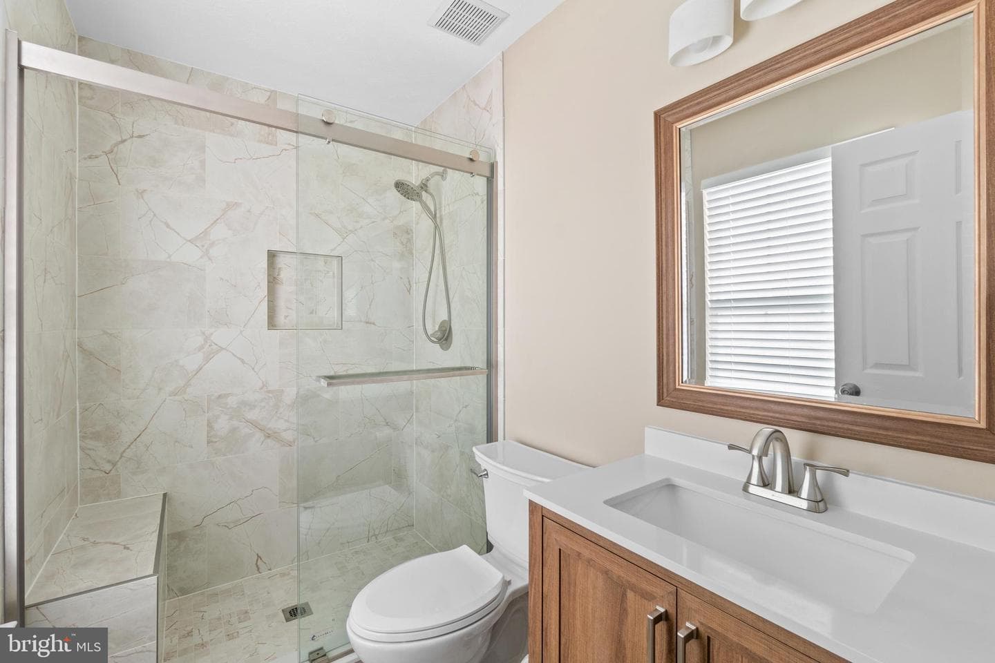 305 Esther Drive photo 16
