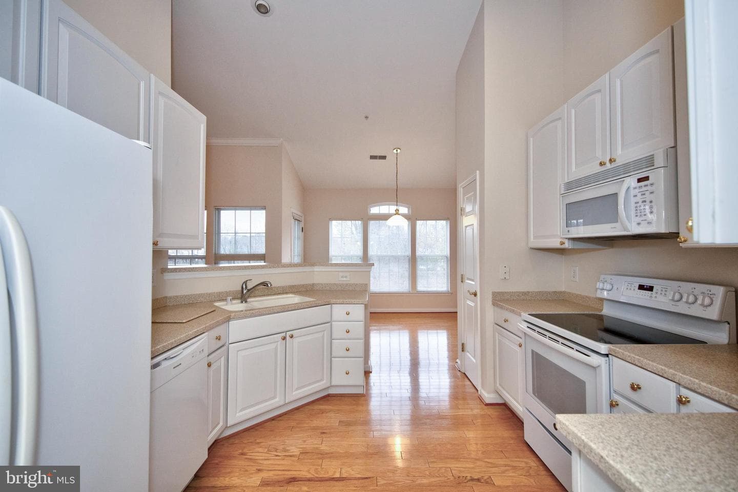 712 Kings Path #3a photo 21