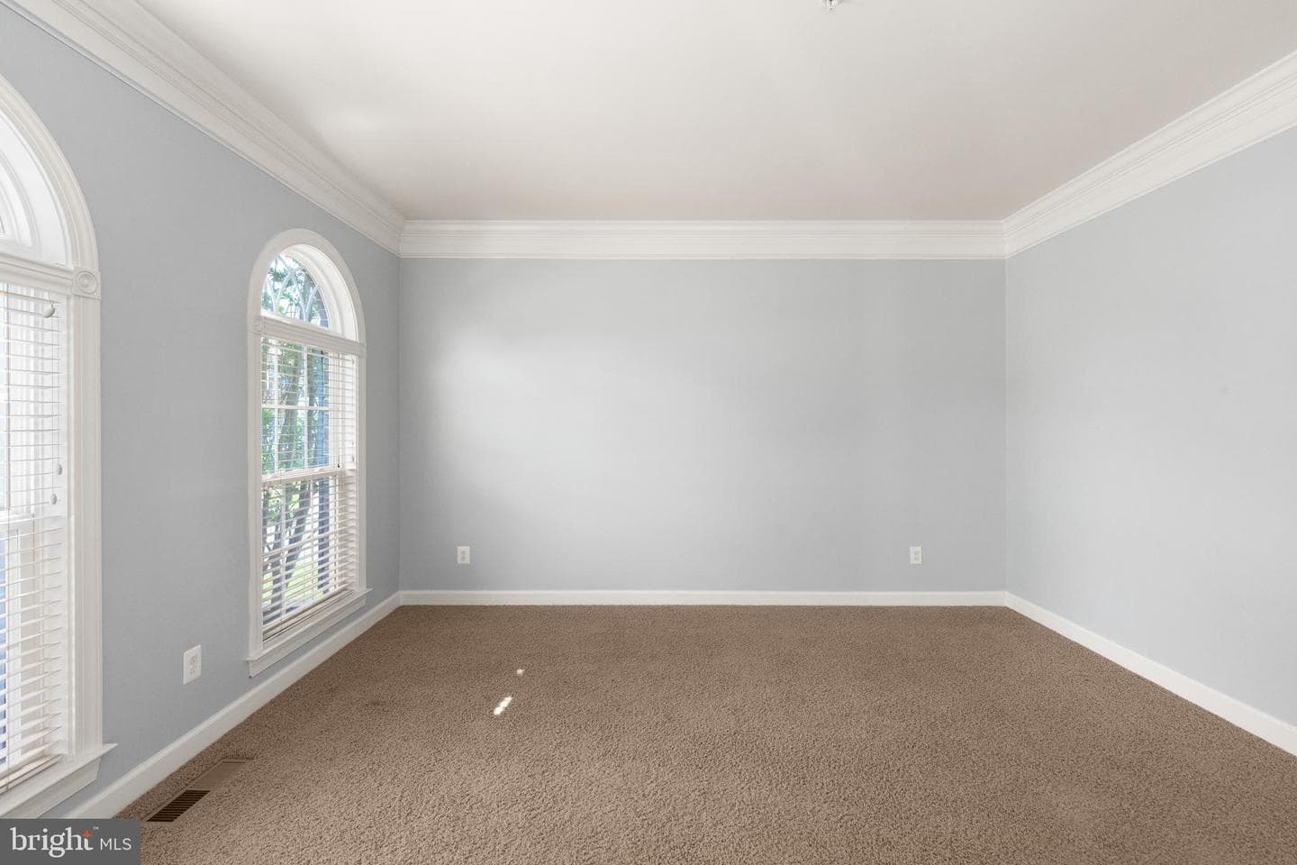 702 Monarchos Drive photo 3