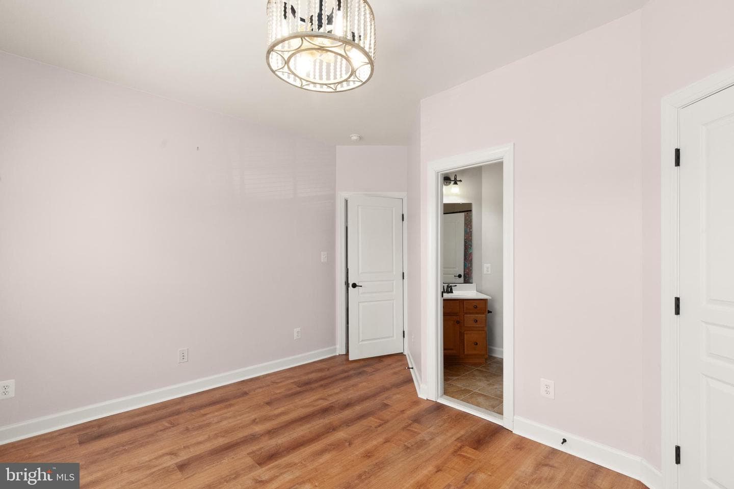 702 Monarchos Drive photo 31