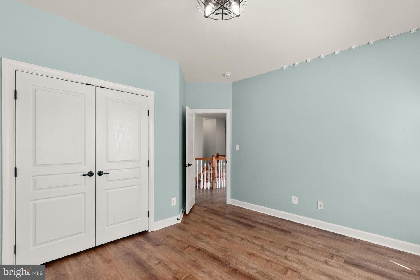 702 Monarchos Drive photo 34