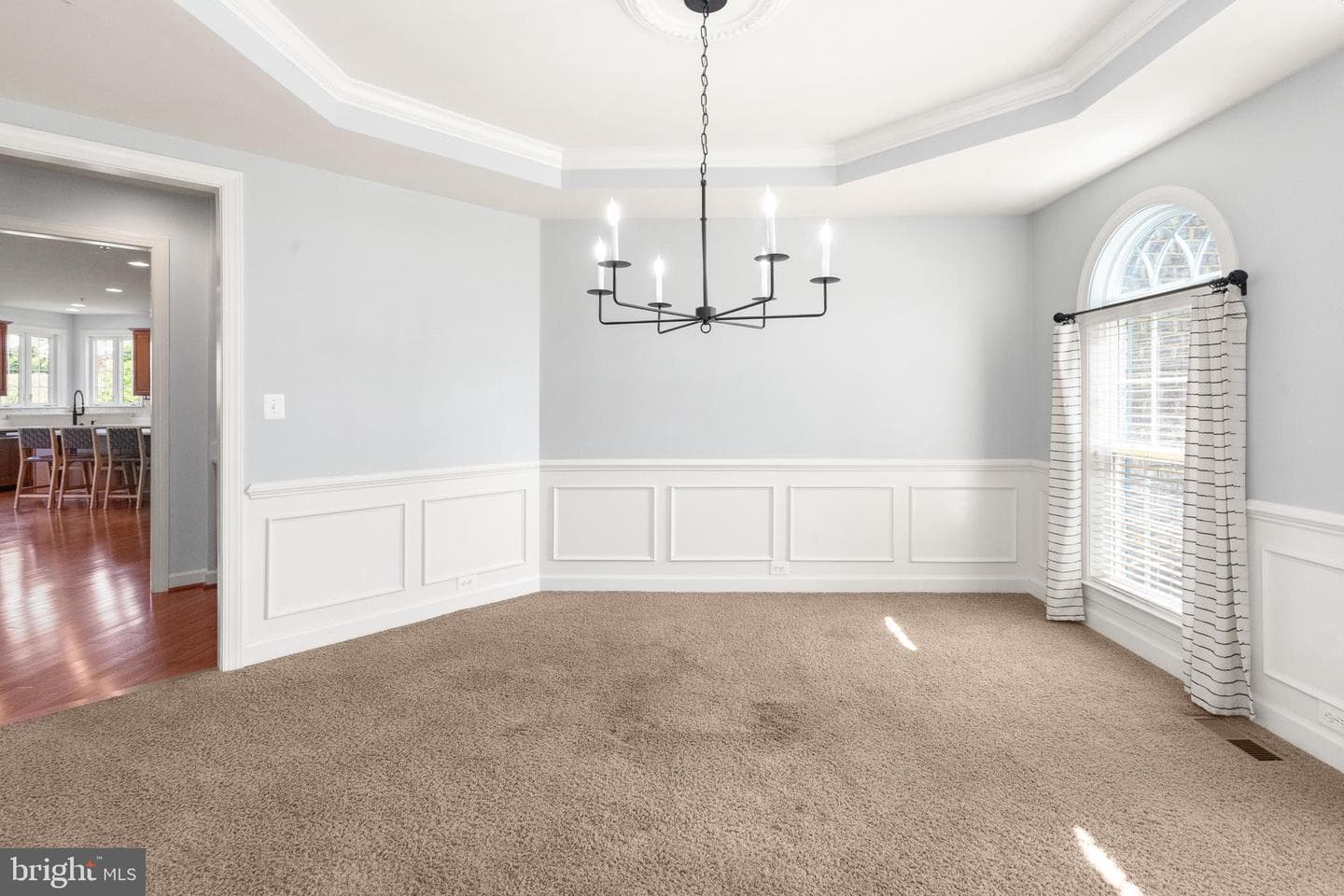 702 Monarchos Drive photo 5