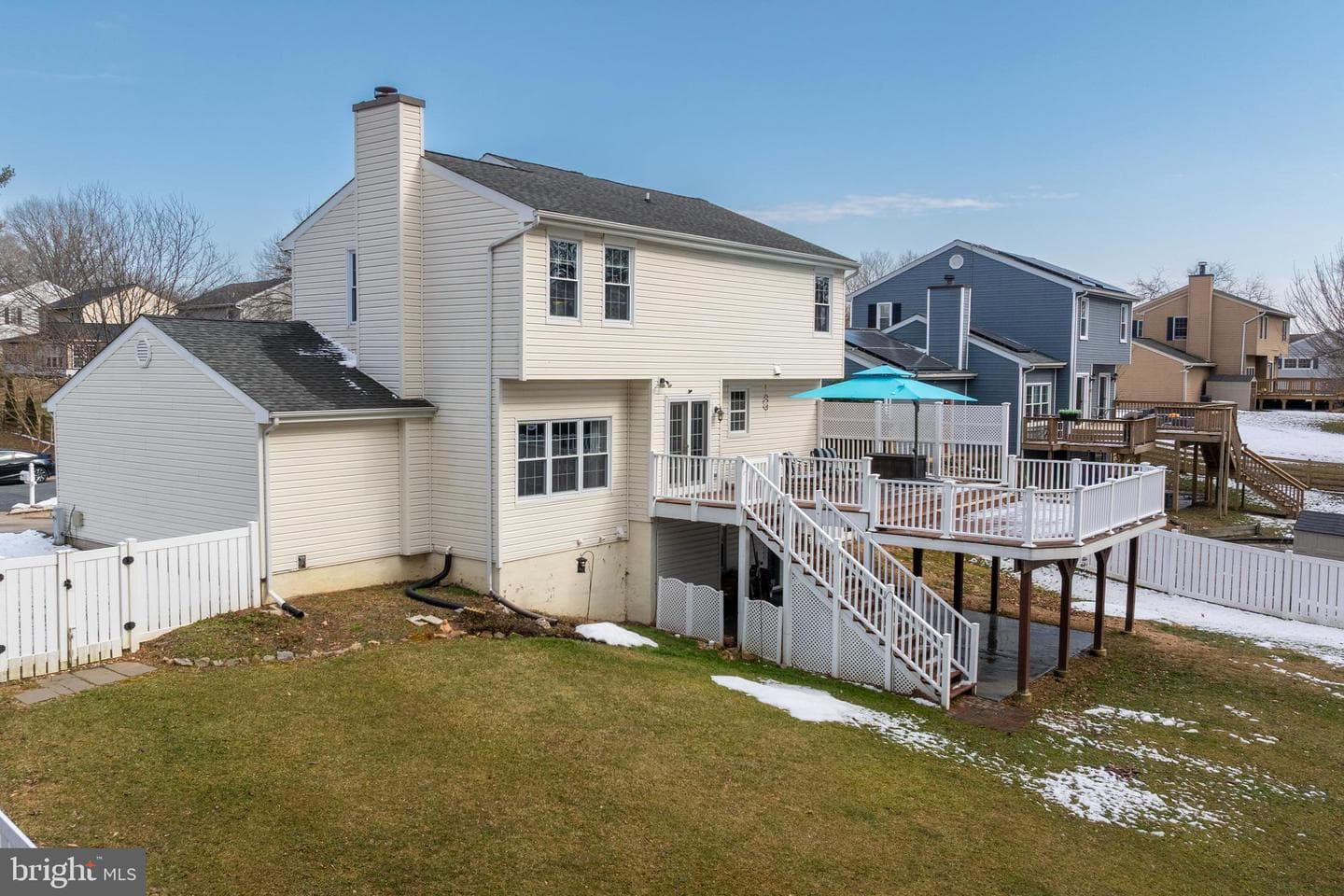 463 Crisfield Drive photo 21