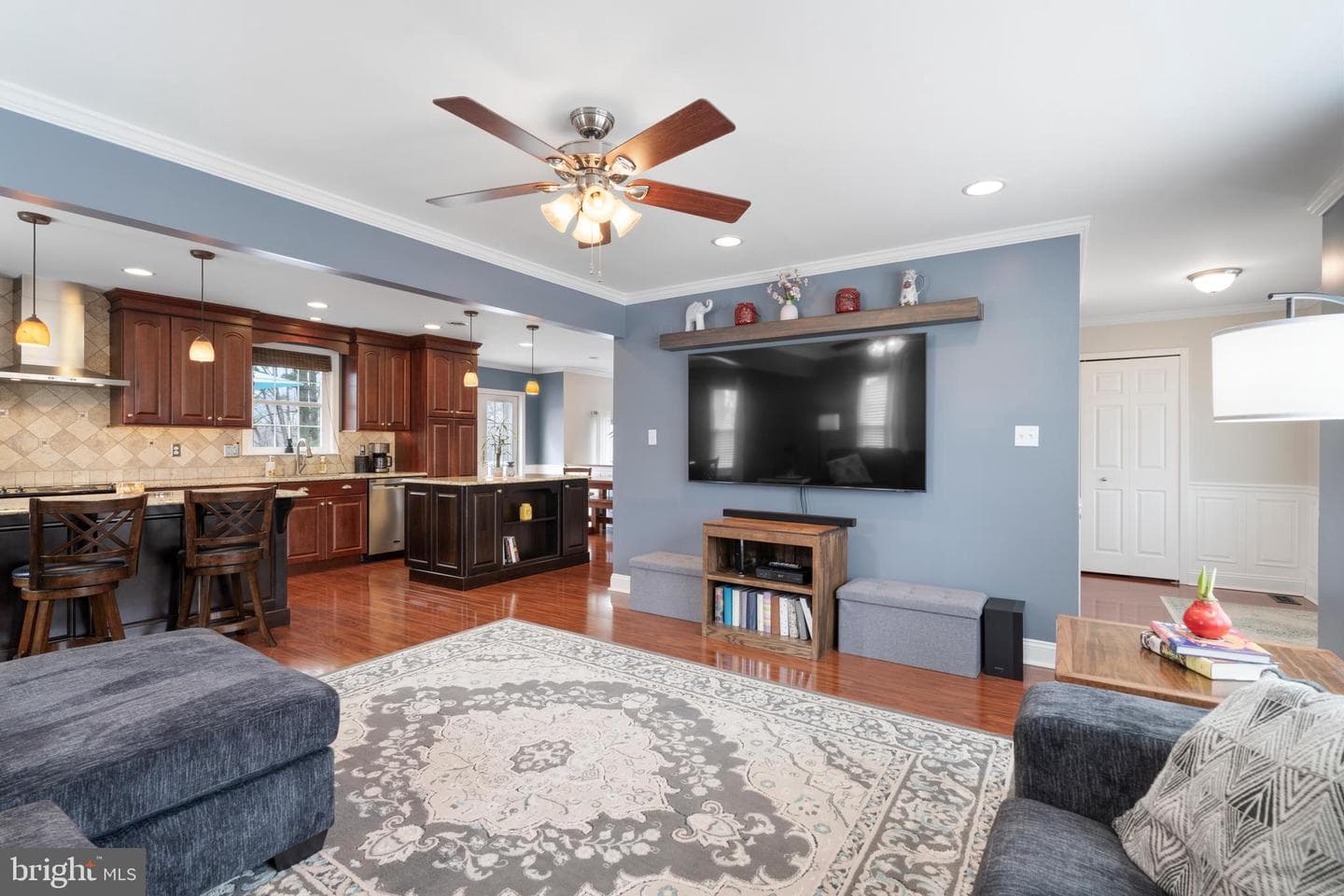 463 Crisfield Drive photo 26