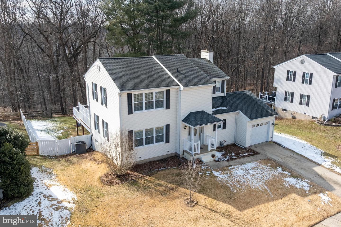 463 Crisfield Drive photo 3