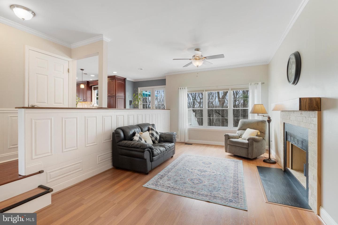 463 Crisfield Drive photo 35