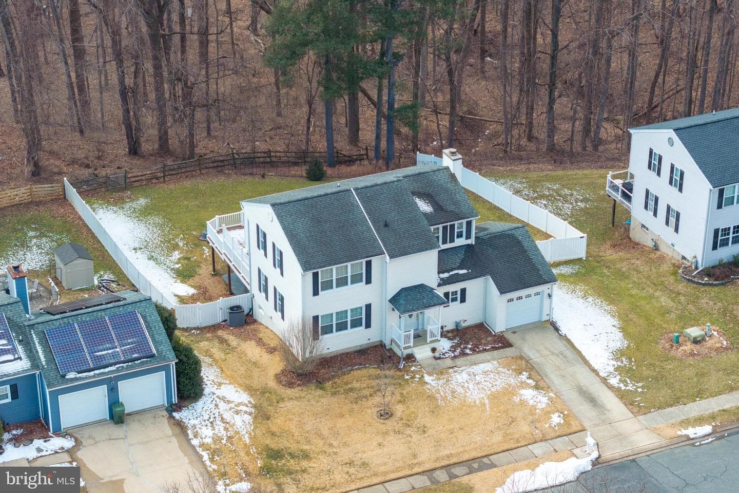 463 Crisfield Drive photo 4