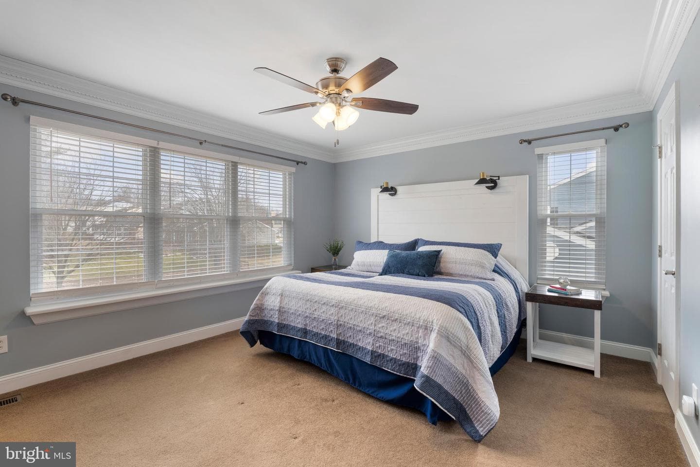 463 Crisfield Drive photo 40