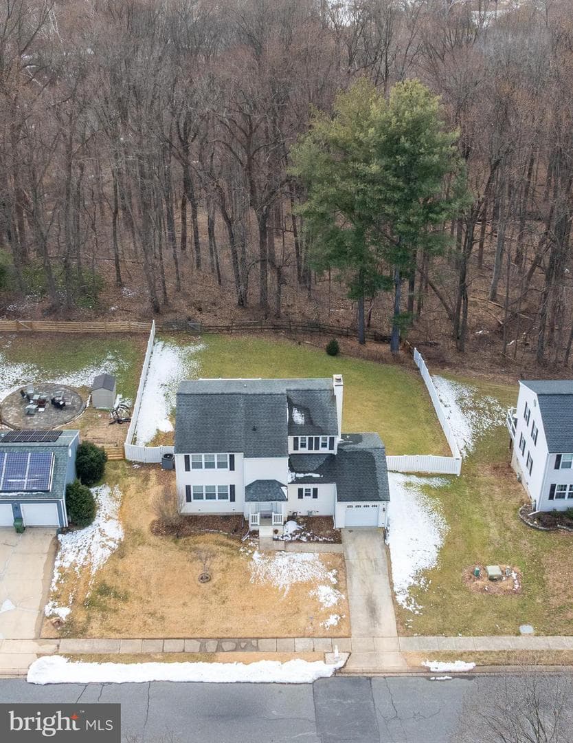 463 Crisfield Drive photo 5