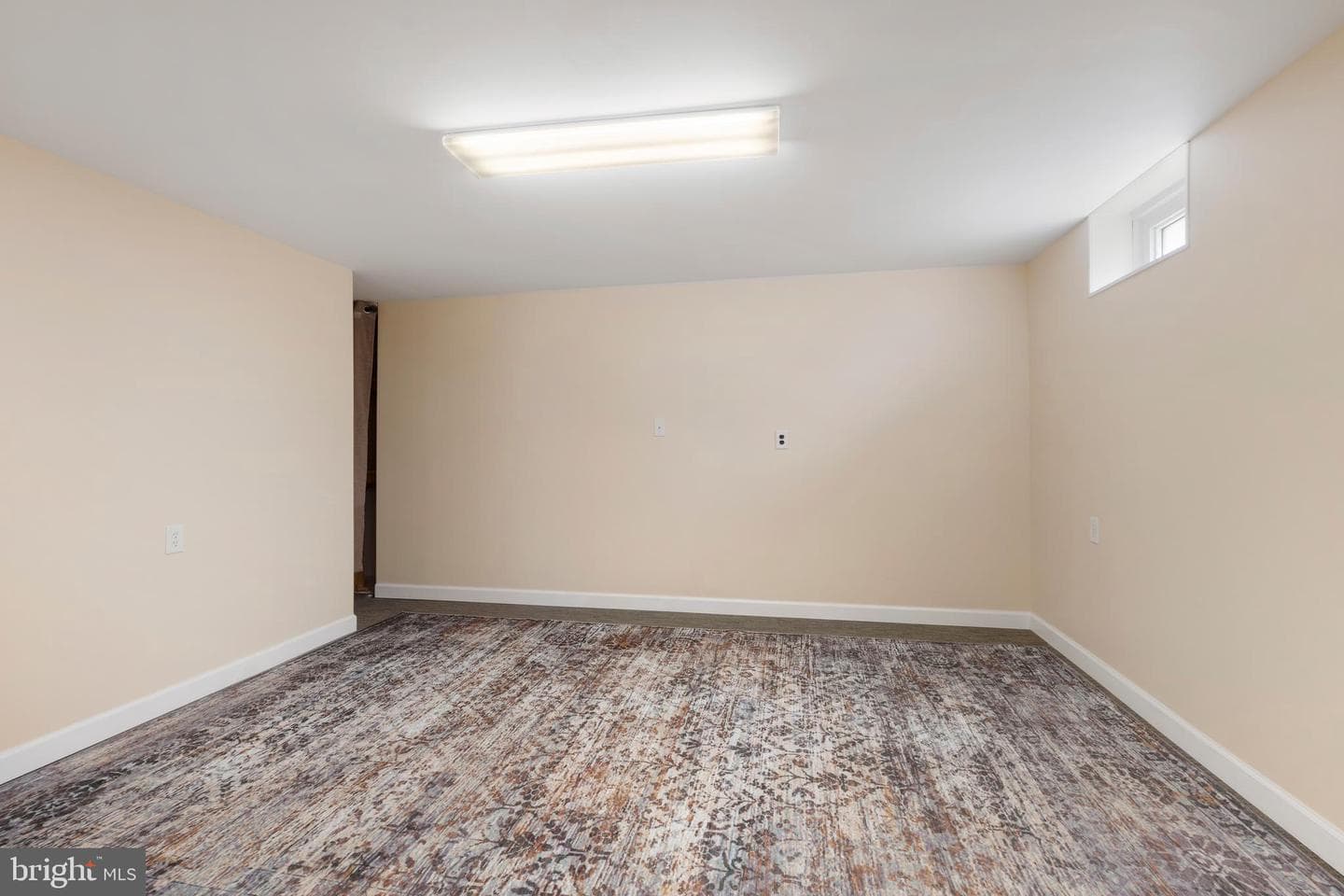 463 Crisfield Drive photo 53