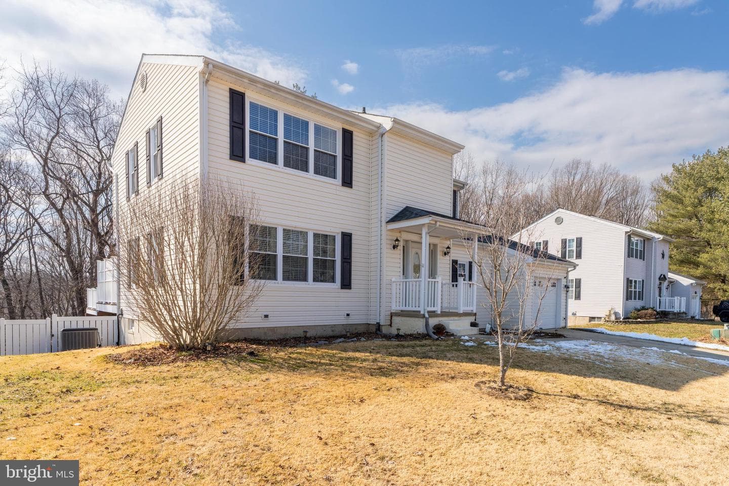 463 Crisfield Drive photo 9